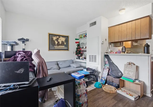 5th image of 2801 Hemphill Park, Austin, TX 78705