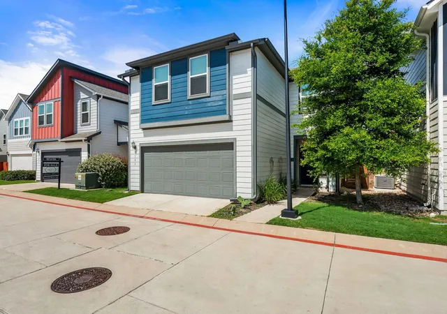Photo 2 of Single family home for sale at 5105 Lemon Tree Path, Austin, TX 78723 | MLS# 6475349 | Listing updated on 2026-09-18