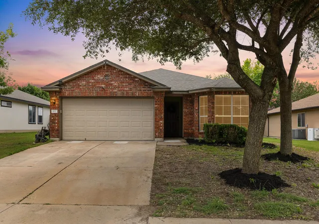 Photo 2 of Single family home for sale at 602 Creston St, Hutto, TX 78634 | MLS# 7123244 | Listing updated on 2026-10-26