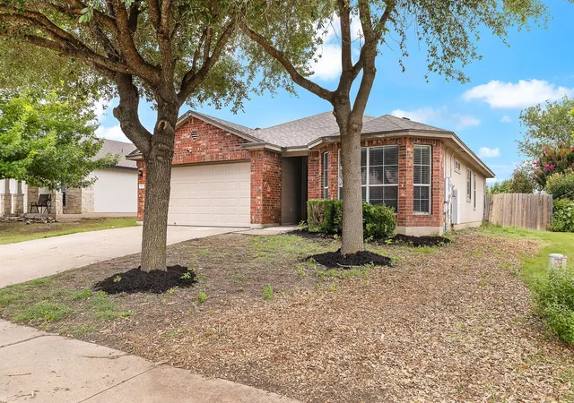 2nd image of 602 Creston St, Hutto, TX 78634 | MLS# 7123244