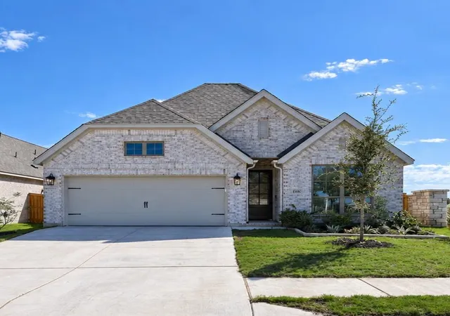 Photo 3 of Single family home for sale at 118 Basket Flower Loop, Kyle, TX 78640 | MLS# 8905588 | Listing updated on 2026-10-09