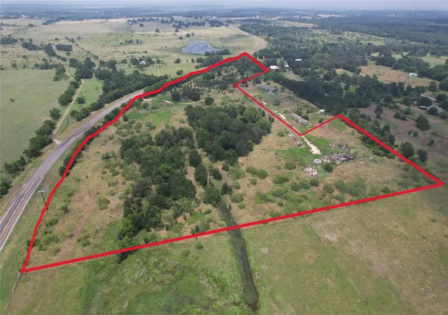 2nd image of 240 Cummings Rd, Thorndale, TX 76577 | MLS# 4490815