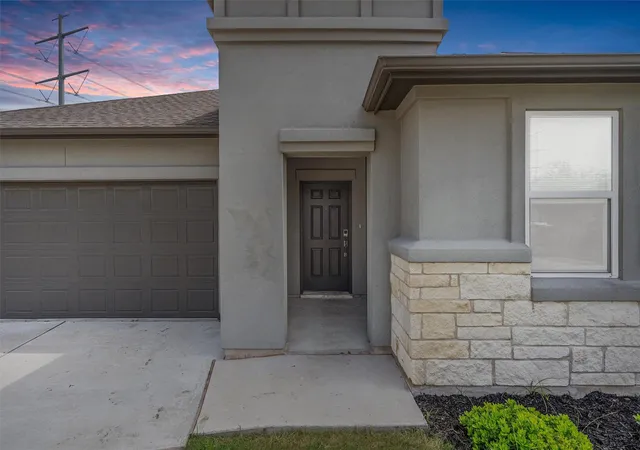3rd image of 104 Stinchcomb Rd, Hutto, TX 78634 | MLS# 4558596