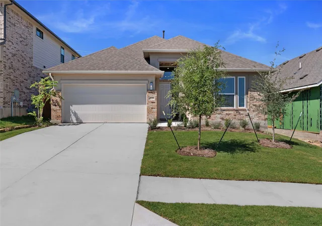 Photo 1 of Single family home for sale at 209 W Faulkner St, Liberty Hill, TX 78642 | MLS# 5062863 | Listing updated on 2026-10-08