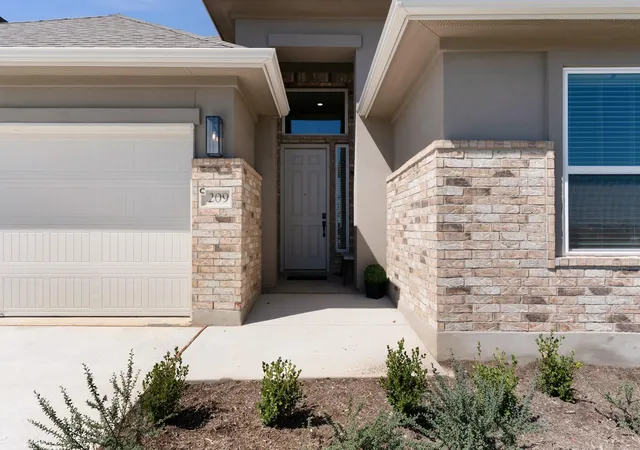 Photo 2 of Single family home for sale at 209 W Faulkner St, Liberty Hill, TX 78642 | MLS# 5062863 | Listing updated on 2026-10-08