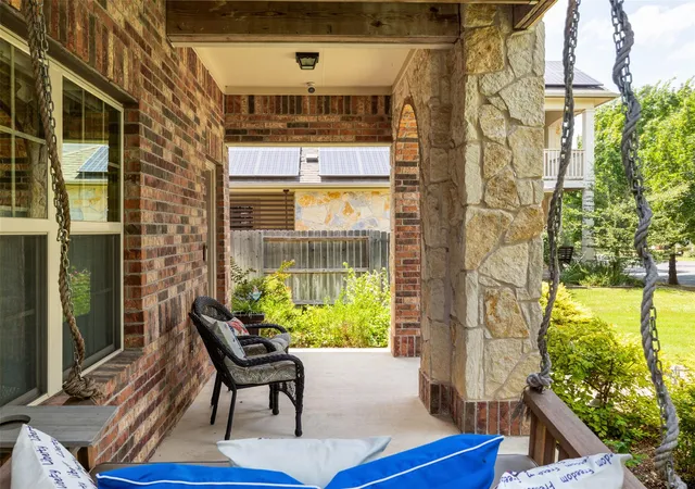Photo 3 of Single family home for sale at 201 Sycamore St, Georgetown, TX 78633 | MLS# 9411282 | Listing updated on 2026-09-04
