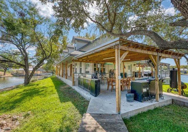 Homes for sale in Sunrise Beach, TX | 116 Shady Cir, Sunrise Beach, TX 78643 | MLS# 7043687