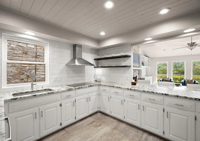 2nd image of 209 Crescent Blf, Lakeway, TX 78734 | MLS# 6743280