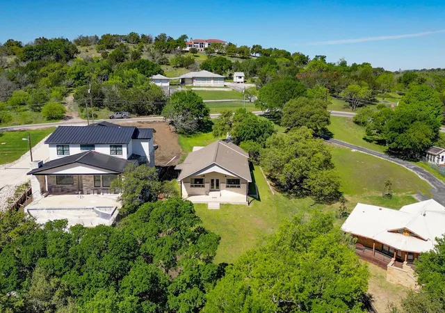 Homes for sale in Sunrise Beach, TX | 333 Sandy Mountain Dr, Sunrise Beach, TX 78643 | MLS# 5641282