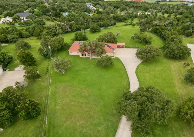 Photo 3 of Single family home for sale at 331 Mourning Dove Ln, Buda, TX 78610 | MLS# 2975811 | Listing updated on 2026-07-15