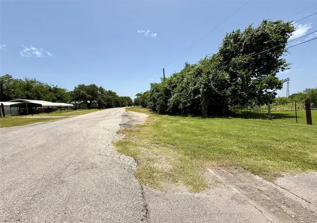 Homes for sale in Lockhart, TX | 1629 Pecos St, Lockhart, TX 78644 | MLS# 3133763