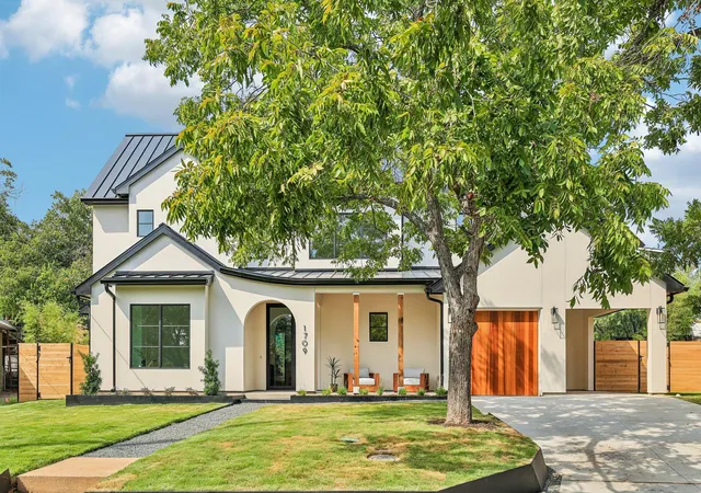 Photo 1 of Single family home for sale at 1709 Valeria St, Austin, TX 78704 | MLS# 3889062 | Listing updated on 2026-10-07
