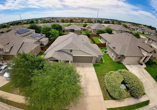 Photo 3 of Single family home for sale at 2108 Maplewood Dr, Leander, TX 78641 | MLS# 7181870 | Listing updated on 2026-08-30