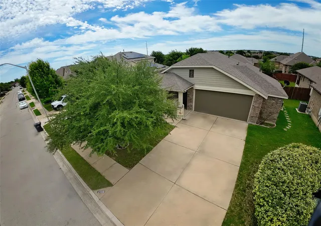 Photo 3 of Single family home for sale at 2108 Maplewood Dr, Leander, TX 78641 | MLS# 7181870 | Listing updated on 2026-08-30