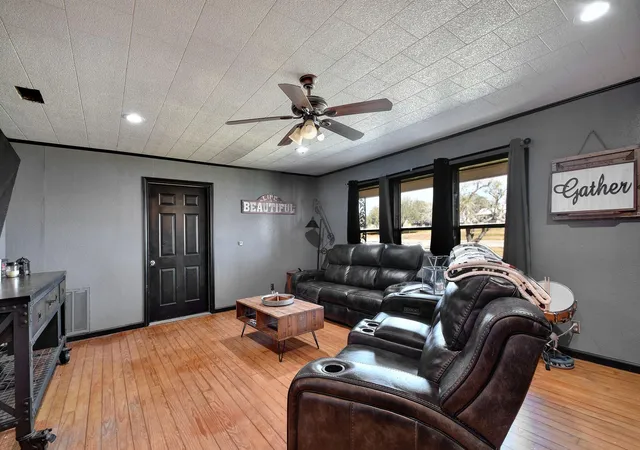 4th image of 1017 Us Hwy 87 E, Smiley, TX 78159 | MLS# 6573785