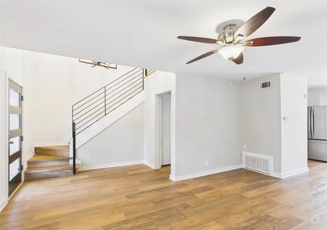 3rd image of 6211 Manor Rd #107, Austin, TX 78723 | MLS# 9908948