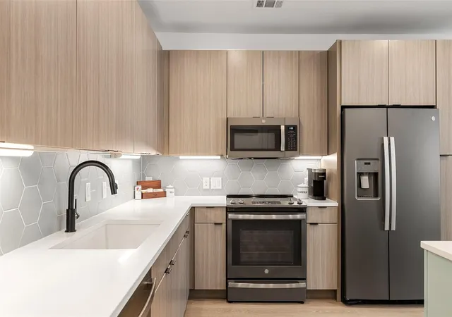 4th image of 4802 S Congress Ave, Austin, TX 78745