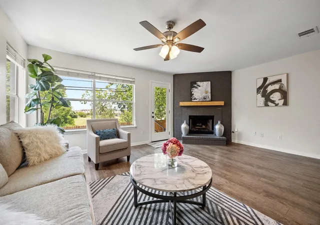 Photo 3 of Single family home for sale at 2327 Wright Cir, Round Rock, TX 78664 | MLS# 7997589 | Listing updated on 2026-08-14