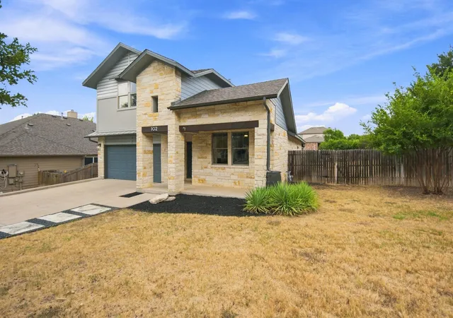 Photo 3 of Single family home for sale at 102 Chestnut Ct, Georgetown, TX 78633 | MLS# 2234176 | Listing updated on 2026-09-27