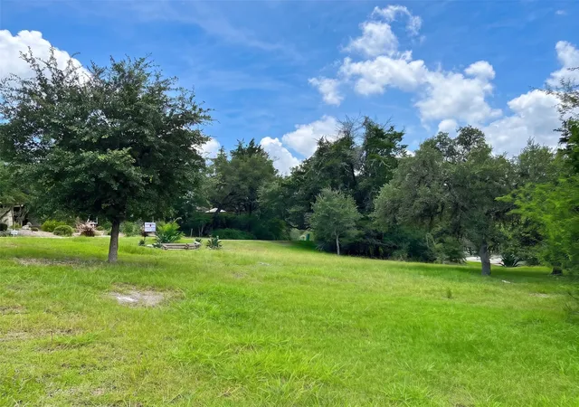 3rd image of 404 Valley View Dr, La Grange, TX 78945 | MLS# 4692516