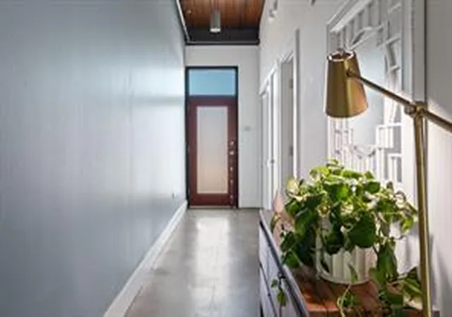 2nd image of 2205 N Lamar Blvd, Austin, TX 78705