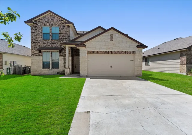 Photo 2 of Single family home for sale at 105 Green Jay Dr, Jarrell, TX 76537 | MLS# 1314798 | Listing updated on 2026-09-29