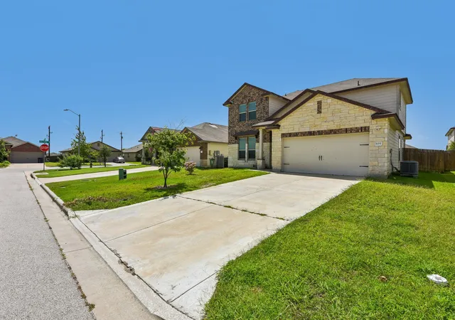 3rd image of 105 Green Jay Dr, Jarrell, TX 76537 | MLS# 1314798