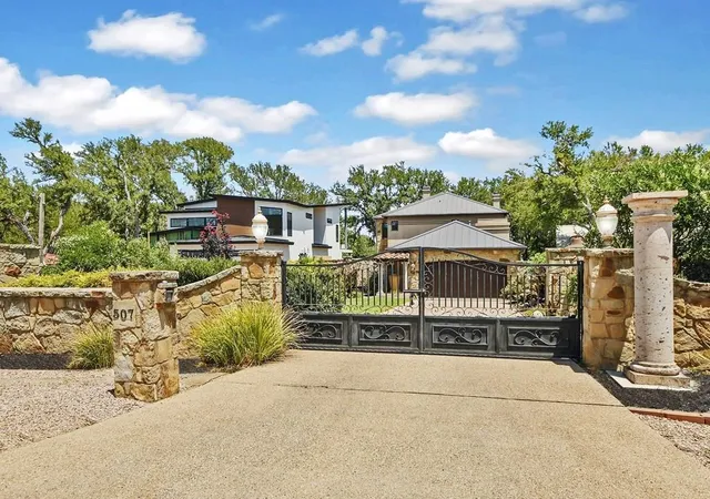 1st image of 507 Sandy Mountain Dr, Llano, TX 78643 | MLS# 5463757