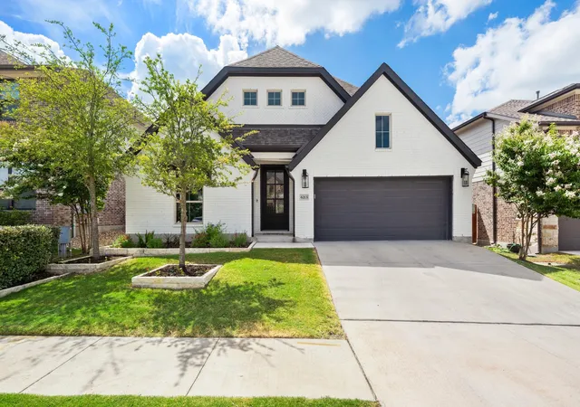 Photo 1 of Single family home for sale at 6213 Hilltop Plateau Dr, Austin, TX 78738 | MLS# 3997737 | Listing updated on 2026-07-28