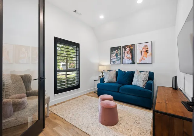 Photo 3 of Single family home for sale at 6213 Hilltop Plateau Dr, Austin, TX 78738 | MLS# 3997737 | Listing updated on 2026-07-28