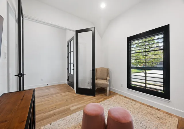 Photo 4 of Single family home for sale at 6213 Hilltop Plateau Dr, Austin, TX 78738 | MLS# 3997737 | Listing updated on 2026-07-28