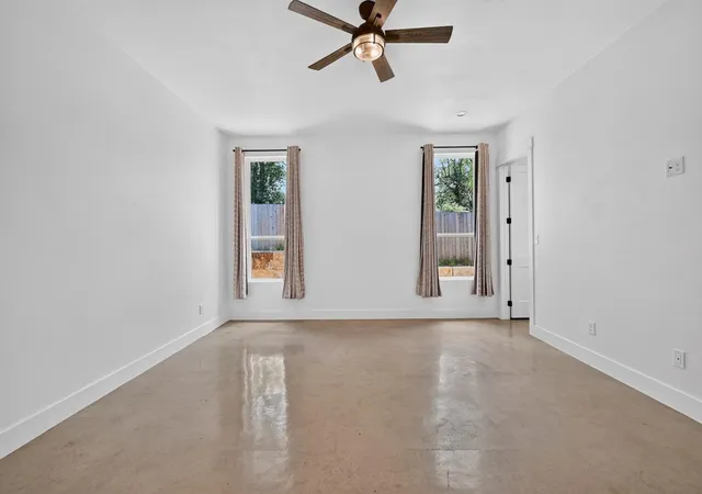 Photo 3 of Single family home for sale at 116 E Hickory Dr, Granite Shoals, TX 78654 | MLS# 6625066 | Listing updated on 2026-09-18