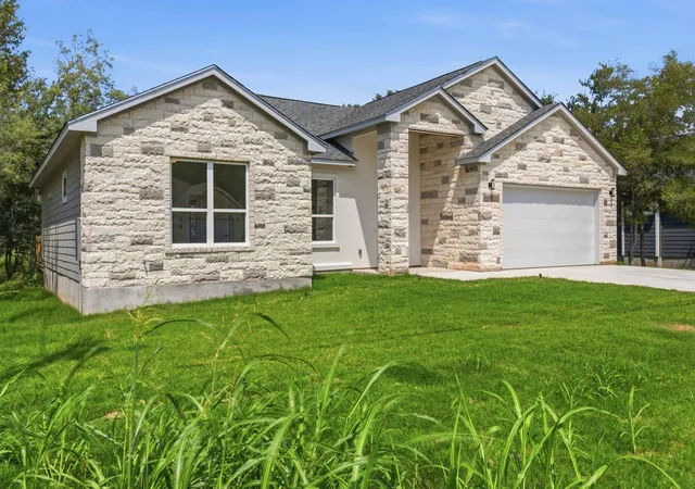 Photo 3 of Single family home for sale at 120 Puu Waa Ln, Bastrop, TX 78602 | MLS# 9374177 | Listing updated on 2026-06-29