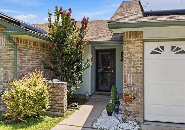 1st image of 2702 Julie Cv, Taylor, TX 76574 | MLS# 1306789