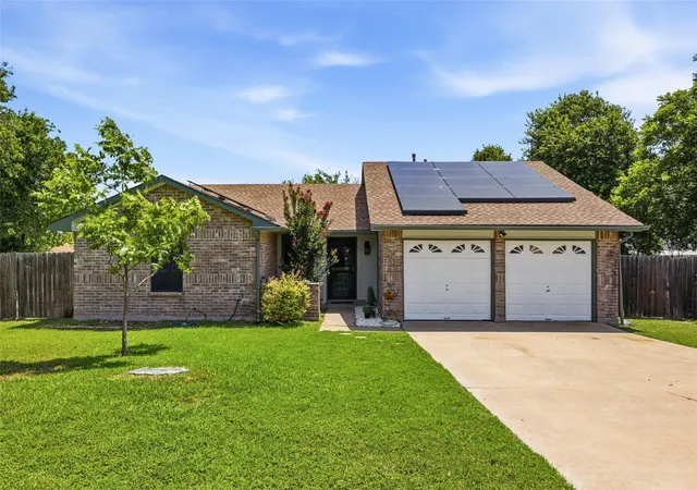 3rd image of 2702 Julie Cv, Taylor, TX 76574 | MLS# 1306789