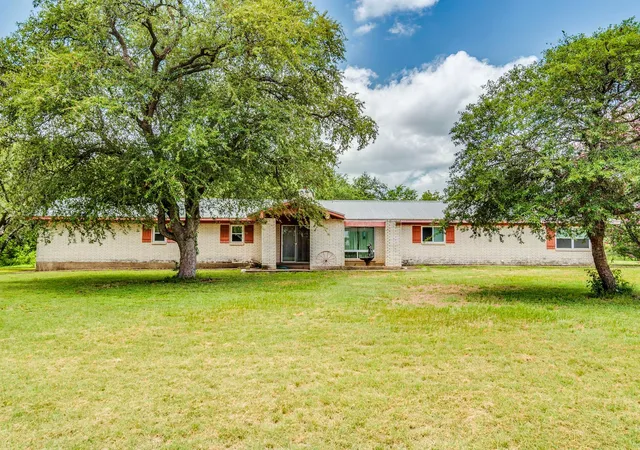 3rd image of 12900 Lowden Ln, Manchaca, TX 78652 | MLS# 3084888