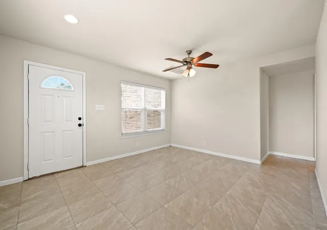 Photo 3 of Single family home for sale at 229 Capistrano Dr, San Marcos, TX 78666 | MLS# 8619730 | Listing updated on 2026-10-10