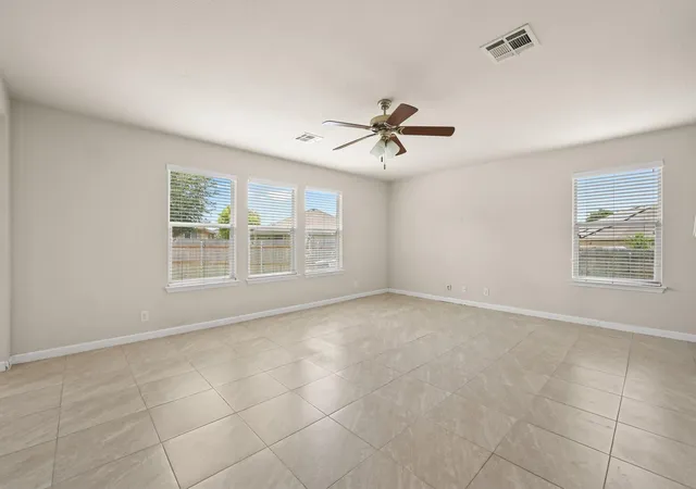 Photo 4 of Single family home for sale at 229 Capistrano Dr, San Marcos, TX 78666 | MLS# 8619730 | Listing updated on 2026-10-10