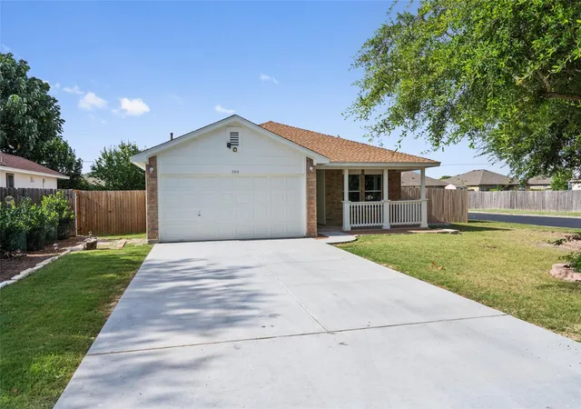 1st image of 500 Mitchell Dr, Hutto, TX 78634 | MLS# 6736047