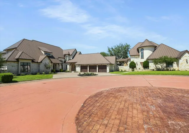 3rd image of 84 Applehead Island Dr, Horseshoe Bay, TX 78657 | MLS# 2103393