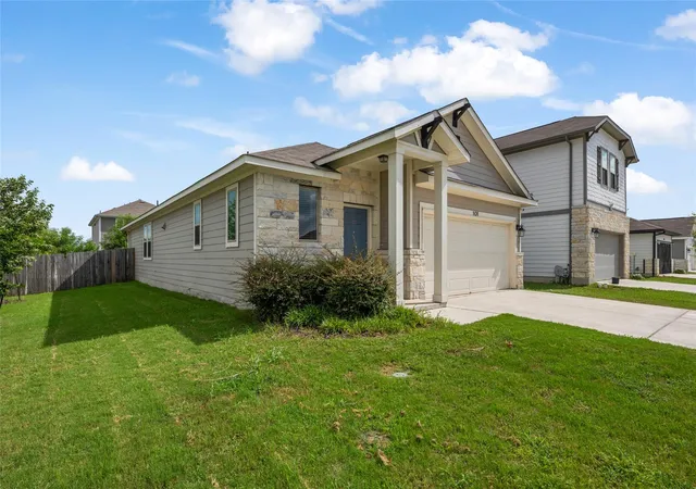 2nd image of 101 Quiet Man Dr, Jarrell, TX 76537 | MLS# 3305536