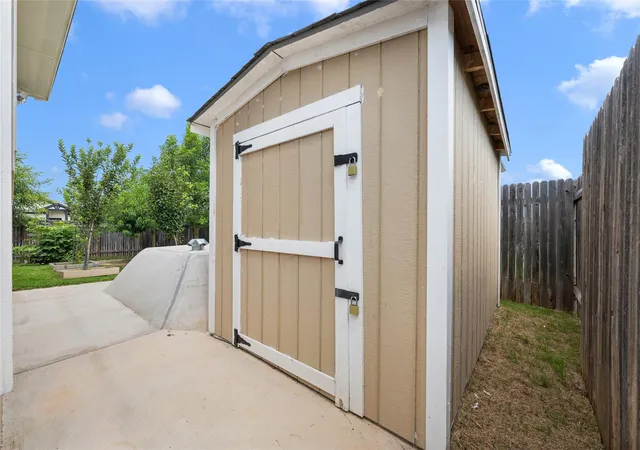 37th image of 101 Quiet Man Dr, Jarrell, TX 76537 | MLS# 3305536