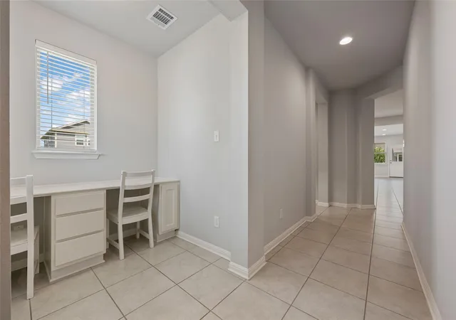 5th image of 101 Quiet Man Dr, Jarrell, TX 76537 | MLS# 3305536