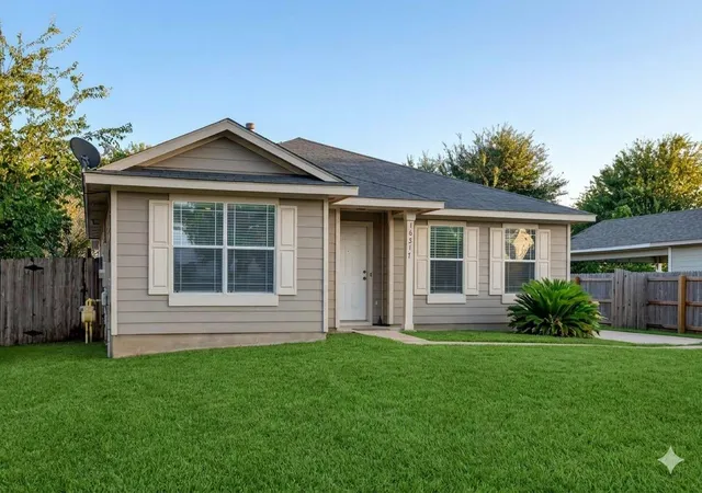 Photo 3 of Sale Pending at 18217 Flathead Dr, Manor, TX 78653 | MLS# 7350692 | Listing updated on 2026-10-02