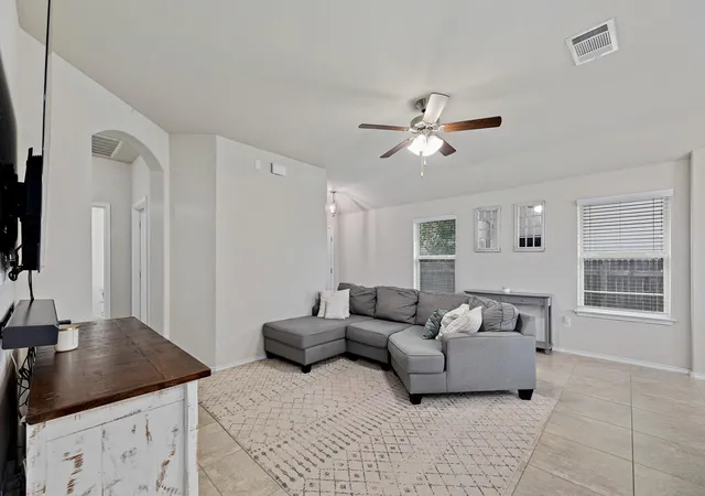 Photo 3 of Single family home for sale at 382 Limerick Rd, Buda, TX 78610 | MLS# 8218483 | Listing updated on 2026-09-30