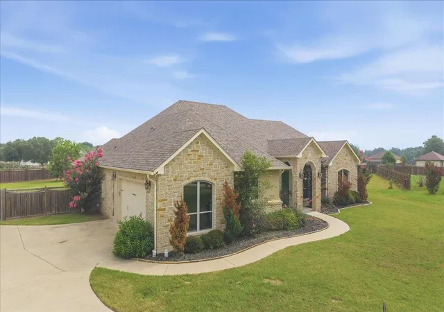 3rd image of 101 Eland Ave, Bastrop, TX 78602 | MLS# 3927741