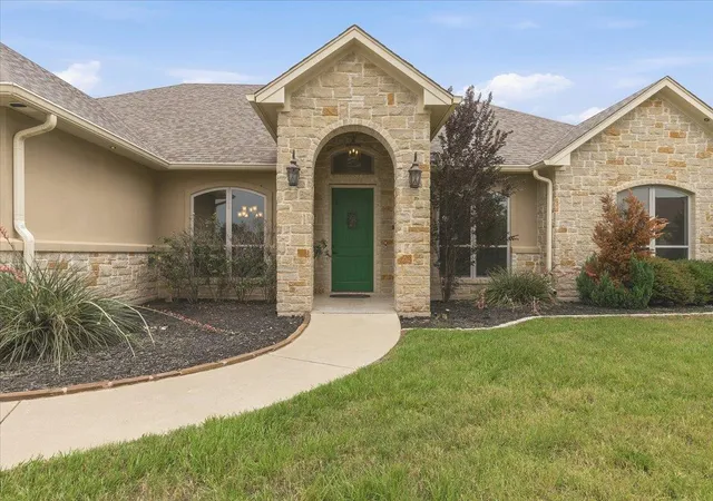 5th image of 101 Eland Ave, Bastrop, TX 78602 | MLS# 3927741