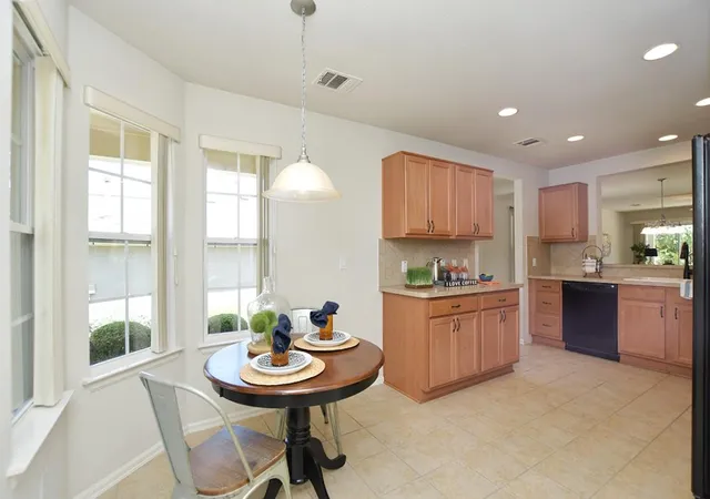 Photo 4 of Sale Pending at 303 Salt Crk Ln, Georgetown, TX 78633 | MLS# 3905194 | Listing updated on 2026-10-16