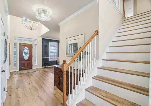 Photo 3 of Single family home for sale at 7124 Via Dono Dr, Austin, TX 78749 | MLS# 4294292 | Listing updated on 2026-09-23