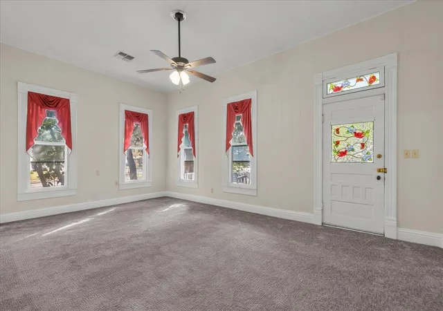 4th image of 207 Hudgins St, Smithville, TX 78957 | MLS# 7002733